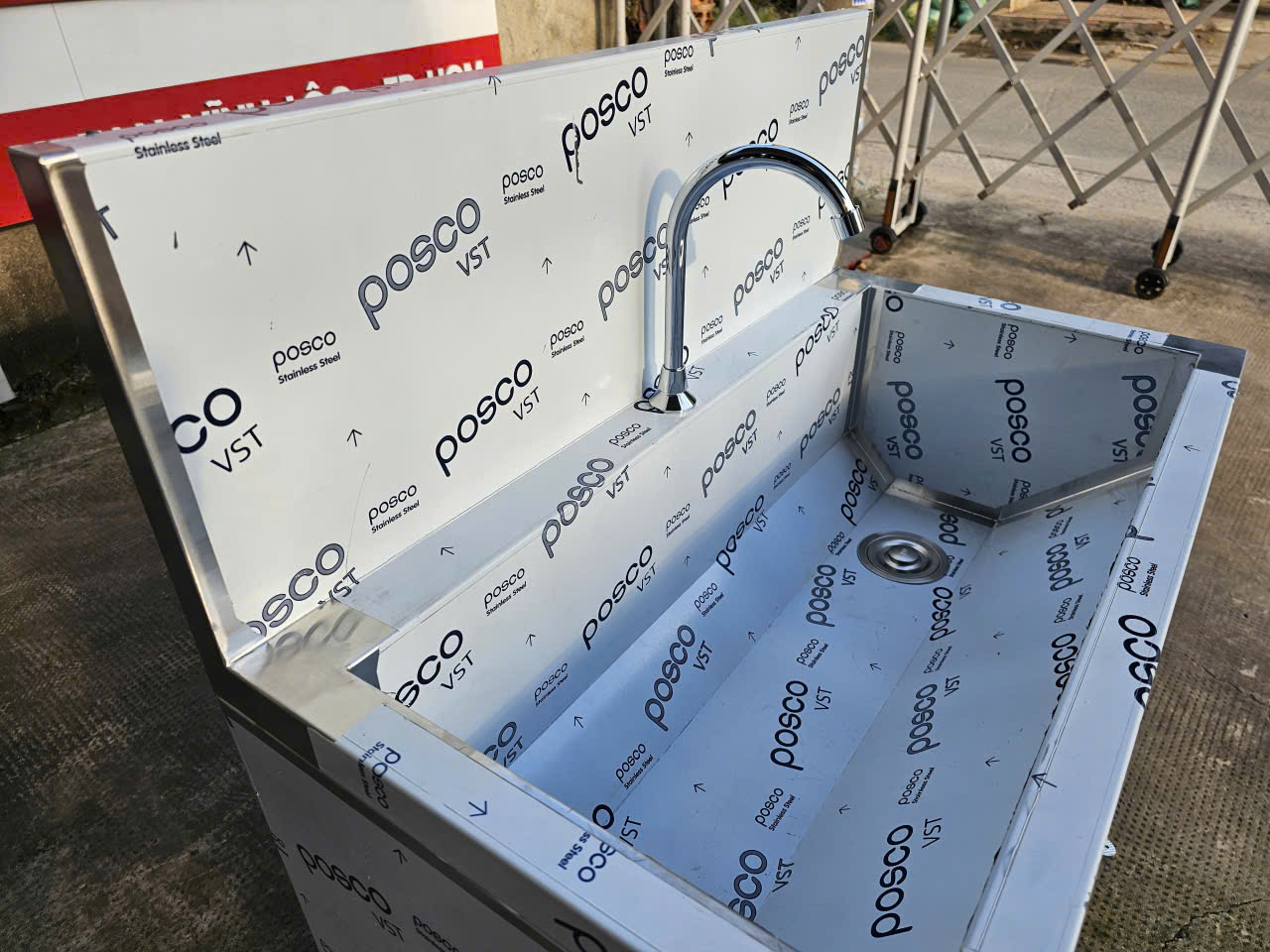CÔNG TY TNHH SX TM INOX ANH KHÔI