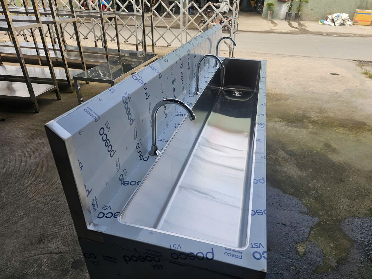CÔNG TY TNHH SX TM INOX ANH KHÔI