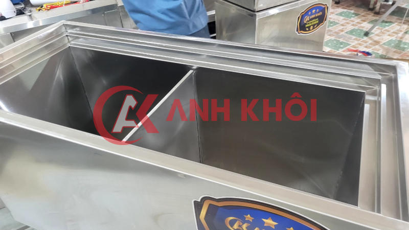 Thùng đá inox âm quầy kích thước theo yêu cầu