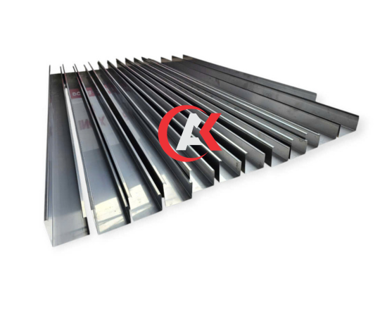GIA CÔNG CHẤN MÁNG INOX 304 2B GC43