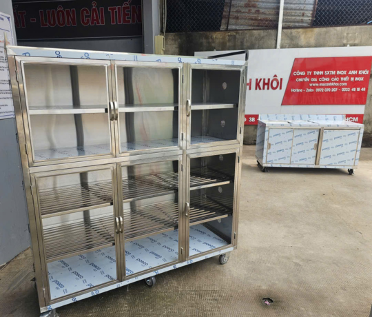 Gia Công Tủ Inox 5 Tầng Kính Cường Lực GC52